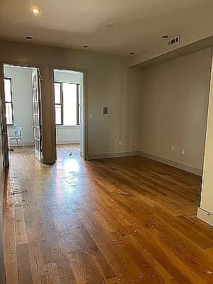 3rd image of 192 Throop Ave APT 2