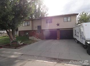 1035 Chugwater Dr, Green River, WY 82935