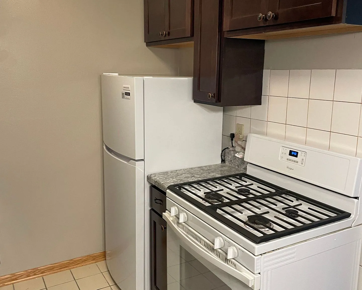 Cedar Avenue Apartments — Photo 3