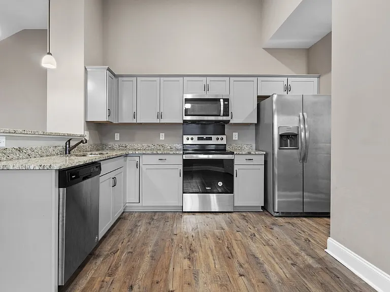 177 Dundee Dr — Photo 4