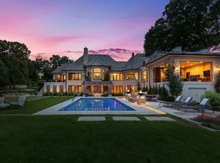 2440 Old Beach Rd, Wayzata, MN 55391