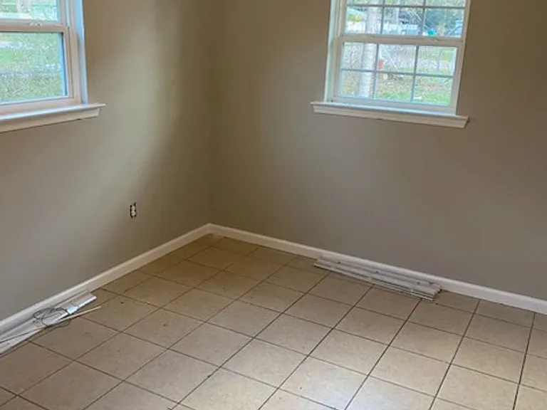 209 Dixie Dr — Photo 4