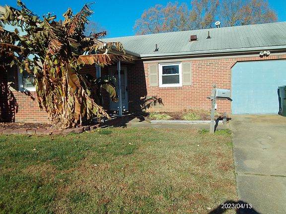 2nd image of 369 Green Meadows Dr