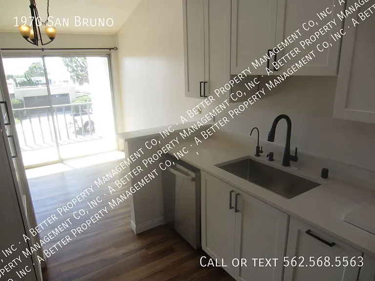 1970 San Bruno — Photo 28