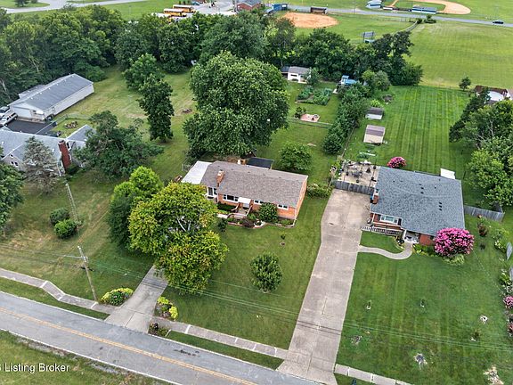 4th image of 6716 Old Briscoe Ln