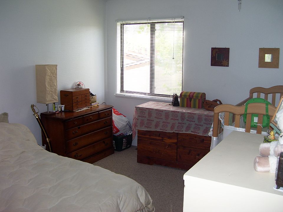1st Bedroom_01242013