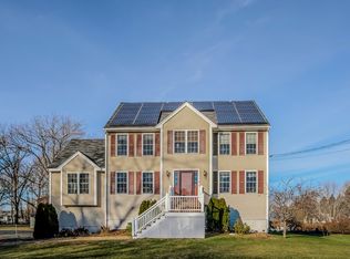 91 Edgewood Ave, Haverhill, MA 01832