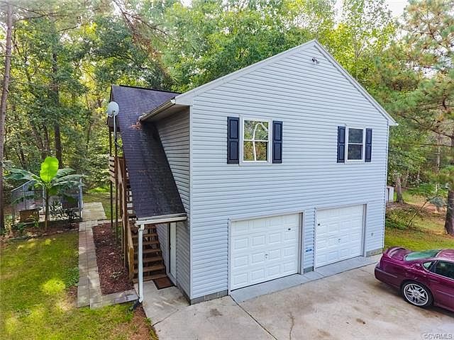 1st image of 9124 Oak Lawn St