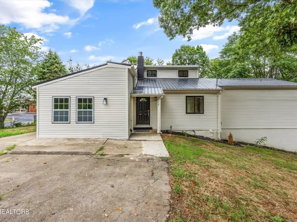 517 Sherwood Dr, Maryville, TN 37801