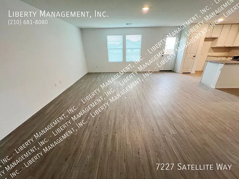 7227 Satellite Way — Photo 5