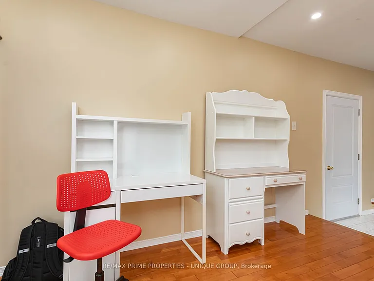 25 Pine Gate Pl — Photo 18