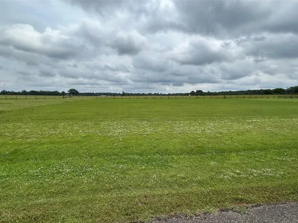 15 Edgewood Dr #15, Frierson, LA 71027