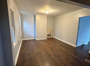 39 Spruce St, Poughkeepsie, NY 12601