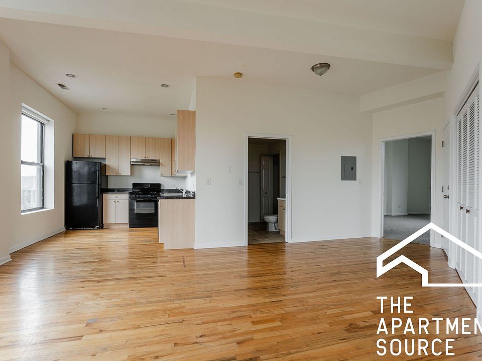 1st image of 2344 N Milwaukee Ave APT 3