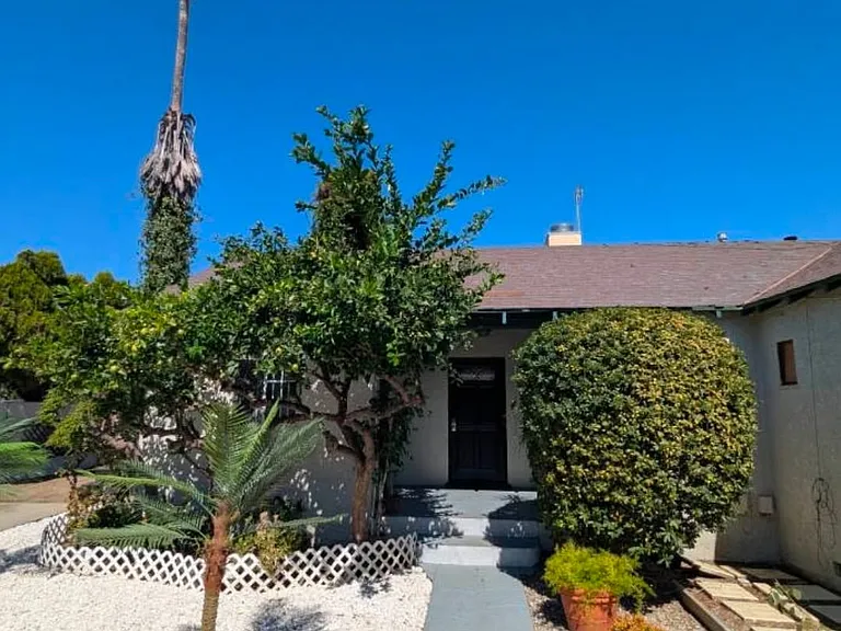 5448 Hermitage Ave #1 — Photo 3