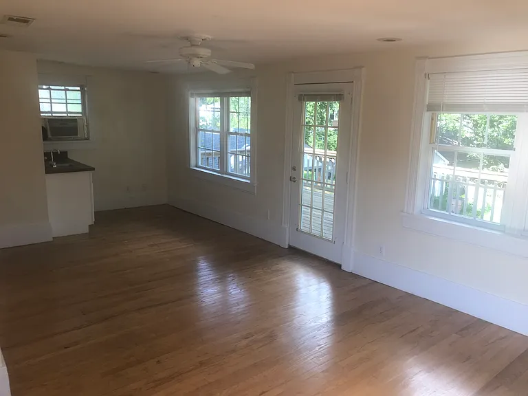 1019 15th Ave S — Photo 20