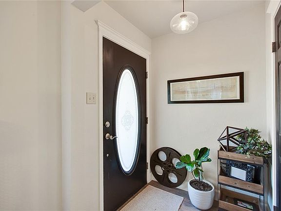 5th image of 3301 Pioneer Cir