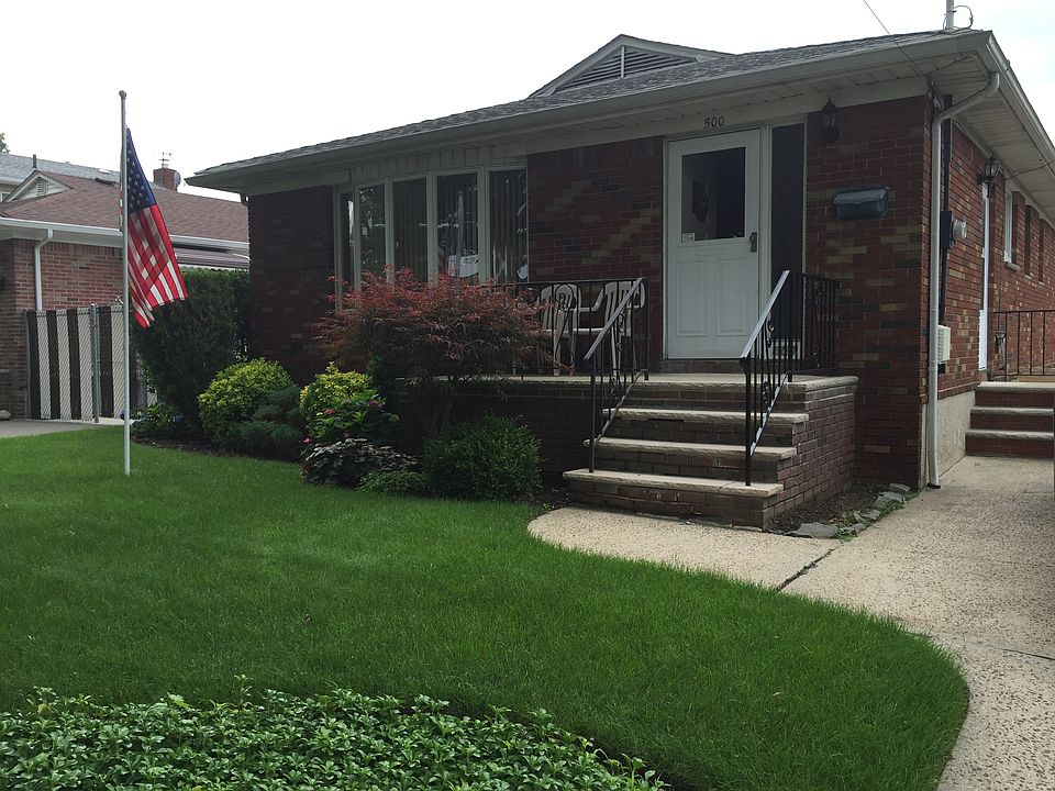 1st image of 500 Tysens Ln