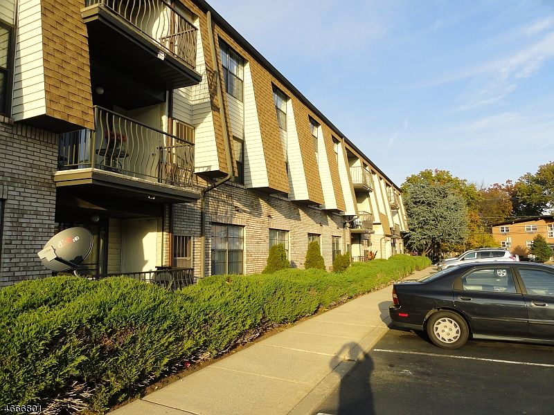 1st image of 660-672 N BROAD ST #B 2