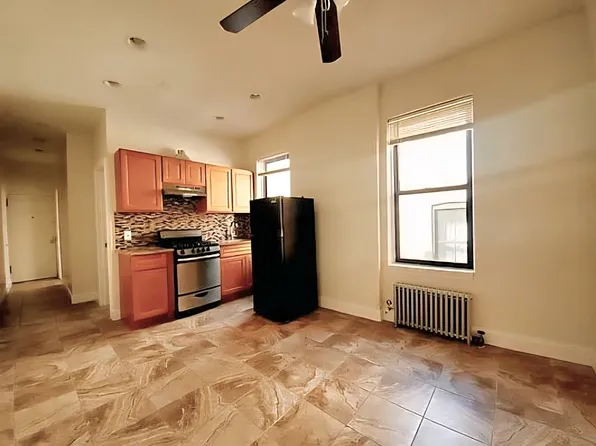 889 5th Avenue image 1 of 23