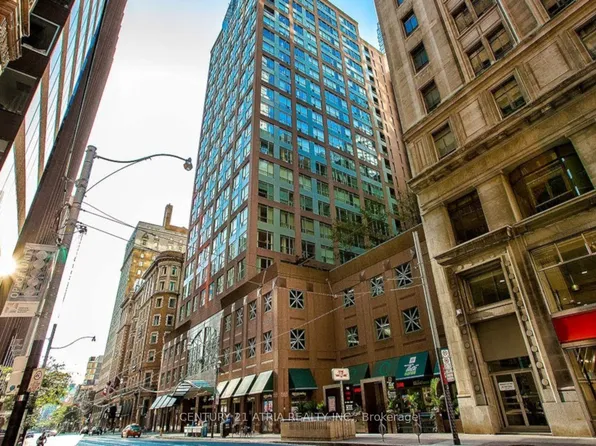 7 King St E Unit 2207, Toronto, ON M5C 3C5