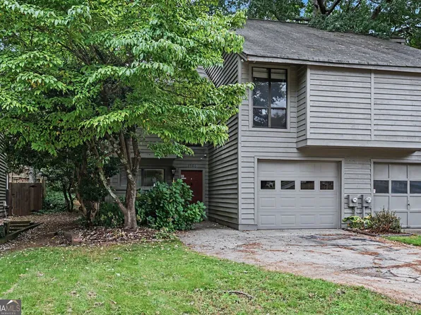 1006 Creatwood Cir SE, Smyrna, GA 30080