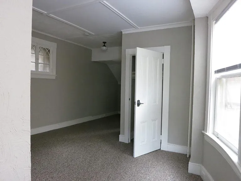 230 W Chestnut St #1 — Photo 6