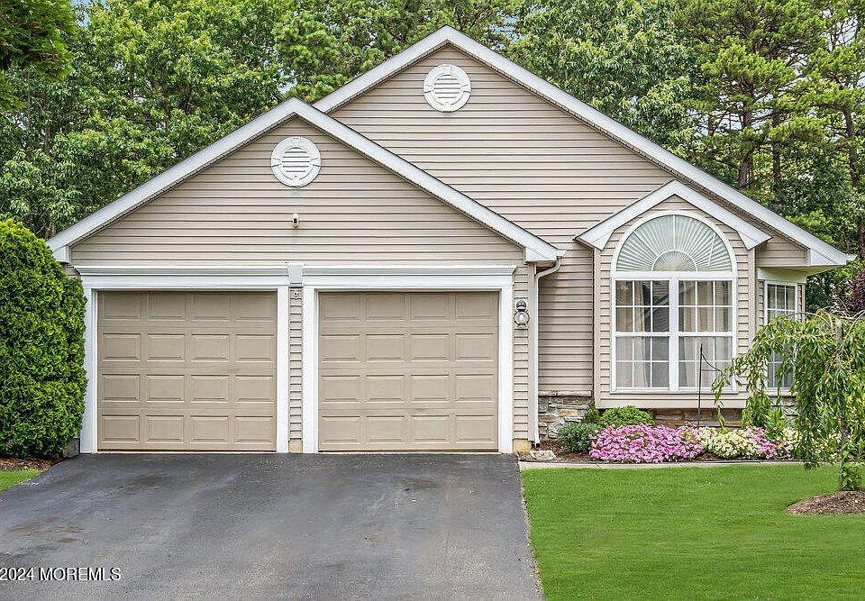 15 Oakmont Road, Lakewood, NJ 08701 Zillow