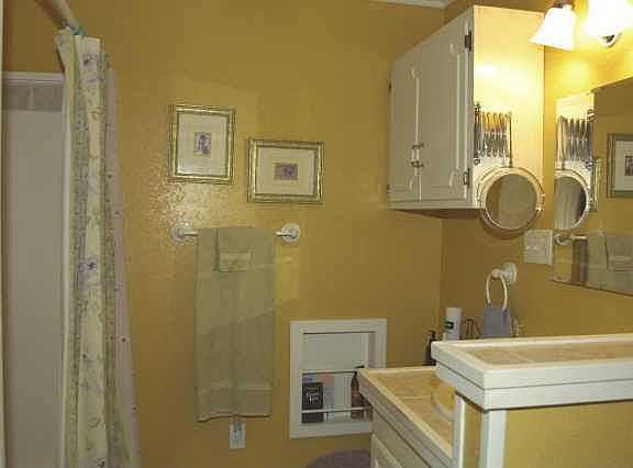 5th image of 2910 High Meadow Dr