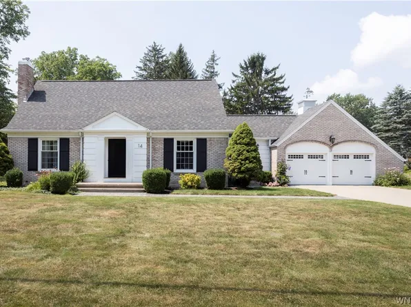 14 Ruskin Rd, East Aurora, NY 14052