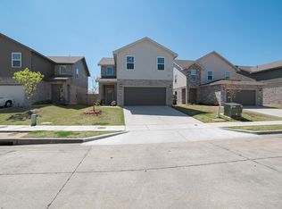 9910 Ironhorse Dr, Dallas, TX 75227