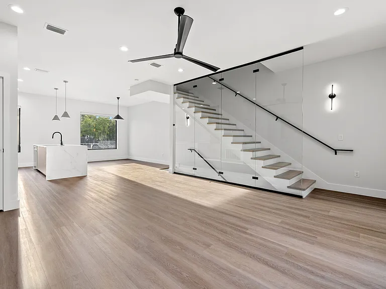 2507 N Massachusetts Ave #2 — Photo 15