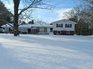 2228 Cadwallader Sonk Rd, Cortland, OH 44410