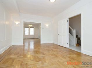 5059 40th St #1, Sunnyside, NY 11104