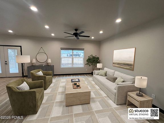 3rd image of 160 S 200 W