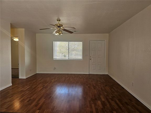 2nd image of 3050 Pacific Avenue
