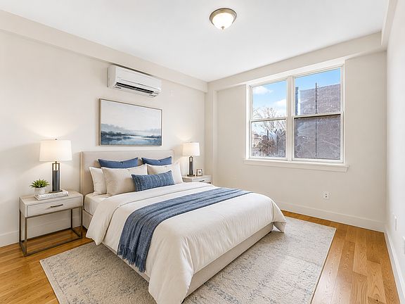 2nd image of 1543 E 19th St #Phd