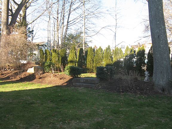 Yard to BBQ or a game!