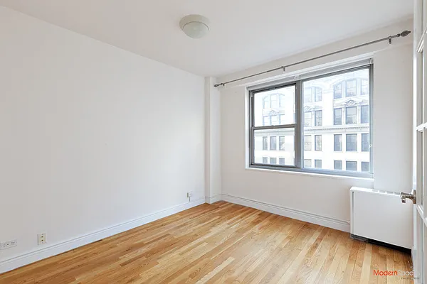 Sold by Modern Spaces | media 23