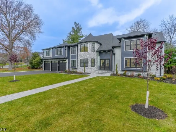 547 Highland Ave, Ridgewood Village, NJ 07450