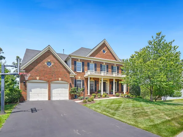 11105 Welland St, Gaithersburg, MD 20878