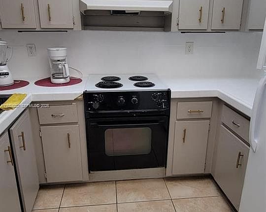 4th image of 6960 Miami Gardens Dr #2525
