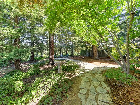 3rd image of 3018 San Lorenzo Way