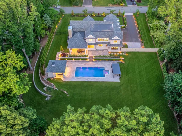 396 Knollwood Rd, Ridgewood, NJ 07450