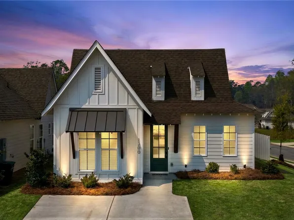 1300 Woodland Cir, Opelika, AL 36801