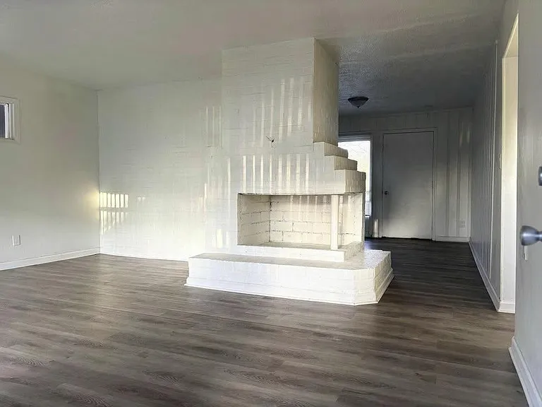3443 Hyland Dr — Photo 5
