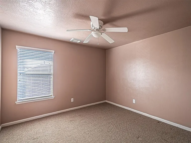 7431 Riven Oaks Ct — Photo 45