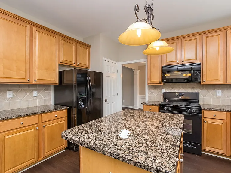 3670 Azurite St — Photo 5