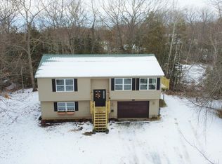 11 Leahs Ln, Hermon, ME 04401
