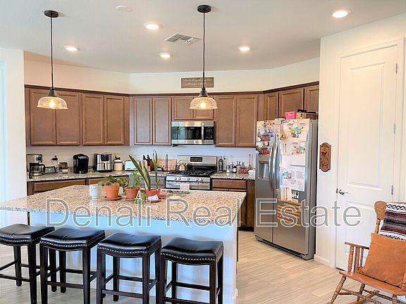 3rd image of 4023 W Ross Ave